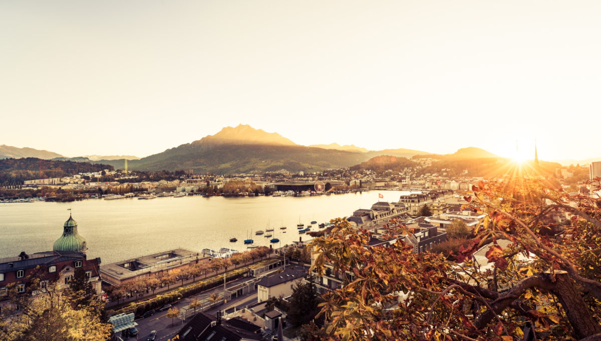 Aussicht herbst hotel montana luzern